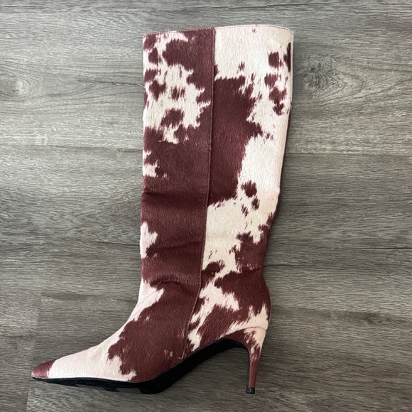 Fashion Nova Brown and Ivory Heeled Boots - Picture 3 of 3